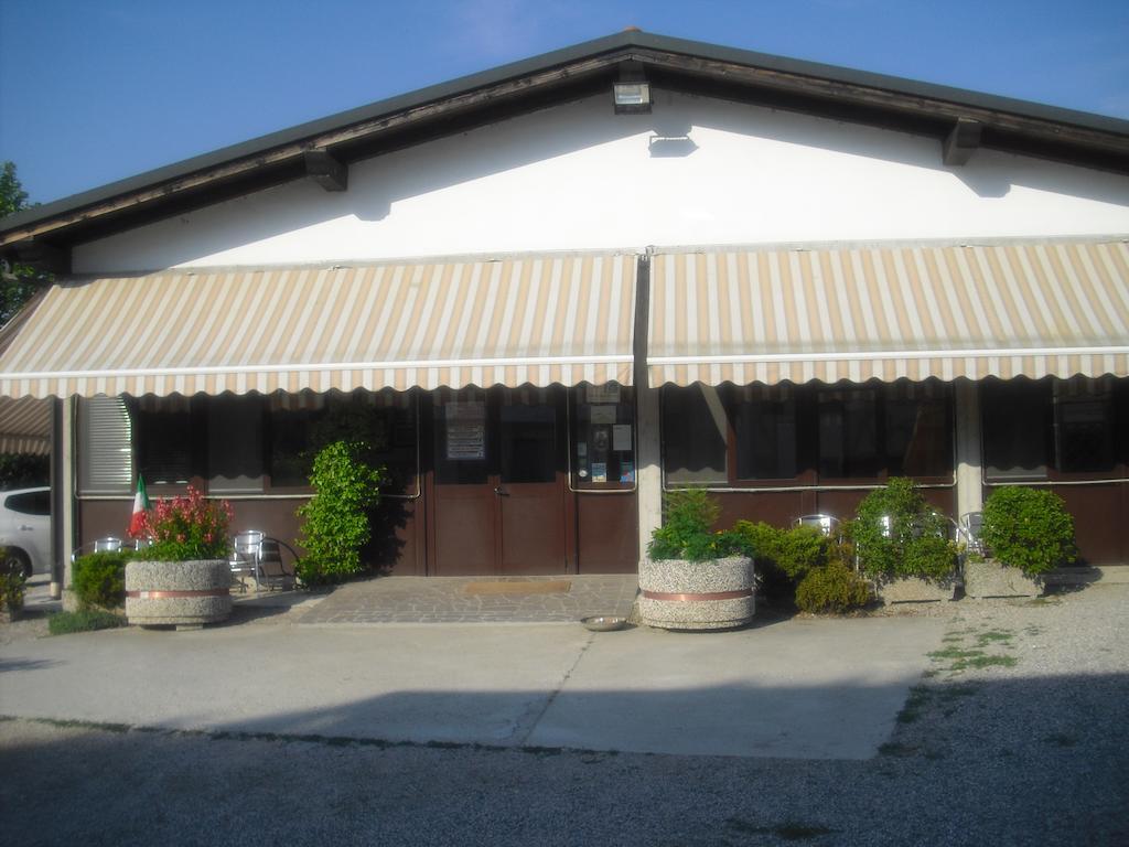 Agriturismo La Chioccia Campagna Lupia Exterior foto